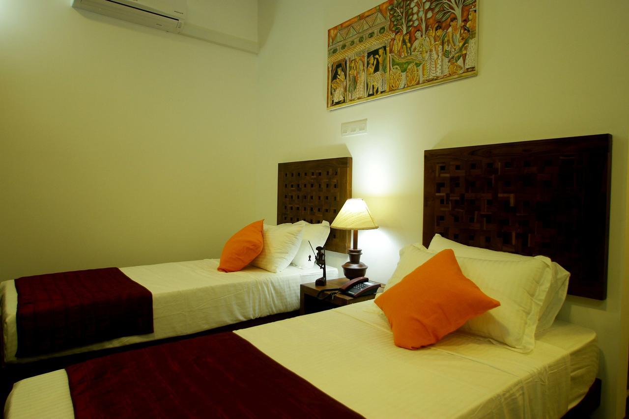Yala Oga Reach Hotel Tissamaharama Esterno foto